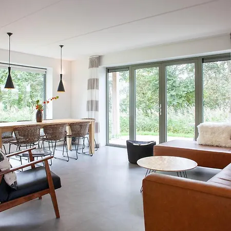 Aan Noordzee Veranda Villa *