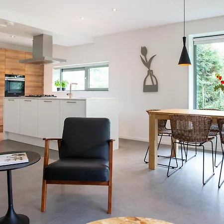 Aan Noordzee Veranda וילה *